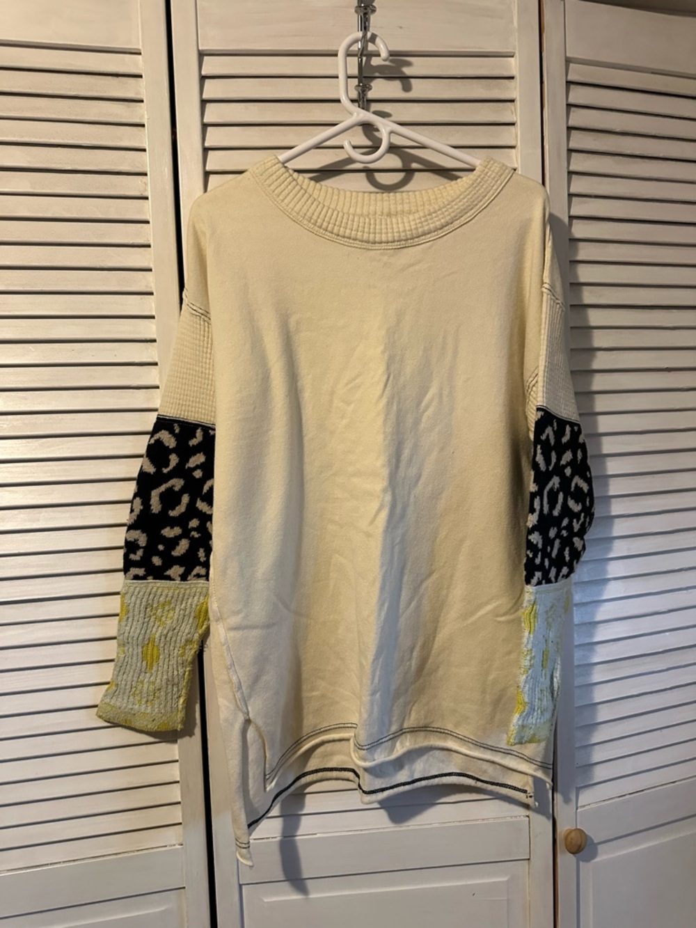 Cream Mixed-Pattern Long Sleeve Top